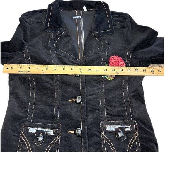 LUX Velvet Embroidered Jacket w/ Stitching Details. Size L. Good Condition! - Picture 14 of 15
